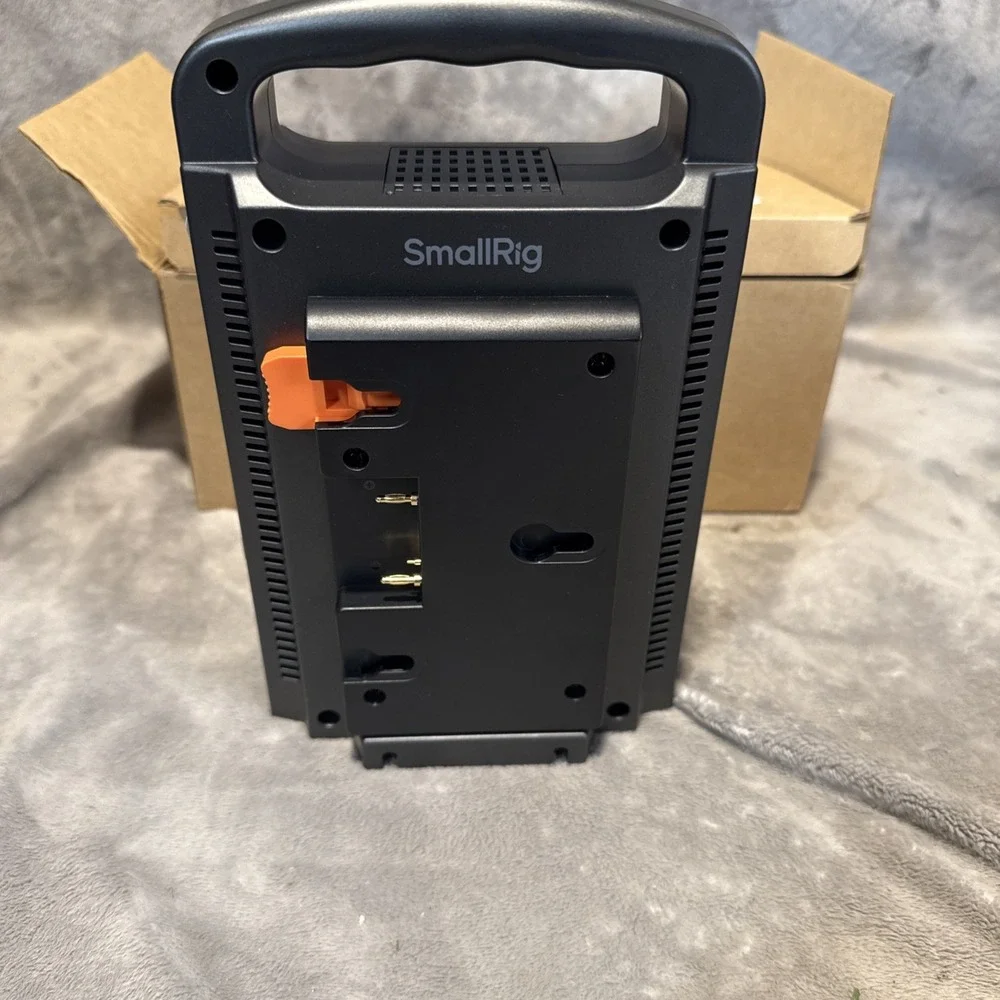 SmallRig 4679 Dual Channel Battery Charger for Camera, 16.8V, AC Power
